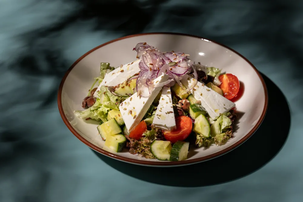 Salată mediteraneană